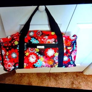 Studiosak Women's Duffle Bag